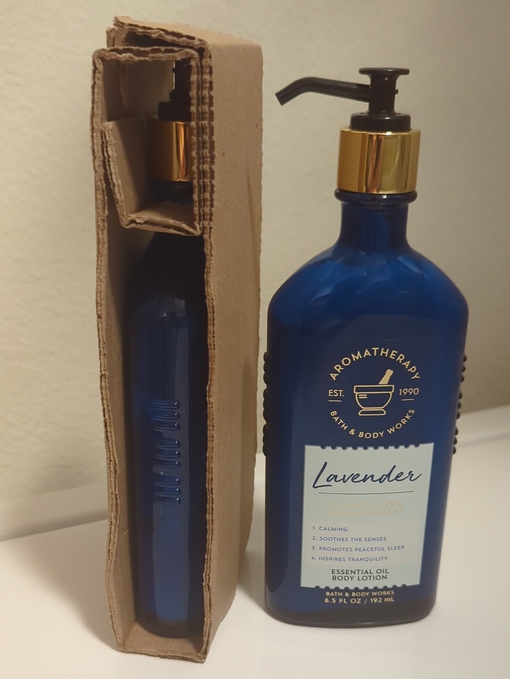 Bath & Body Works Lavender Aromatherapy Body Lotion - Blue & Gold
